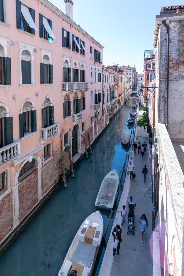 Casanova Deluxe Apartment By Wonderful Italy Venesia Bagian luar foto