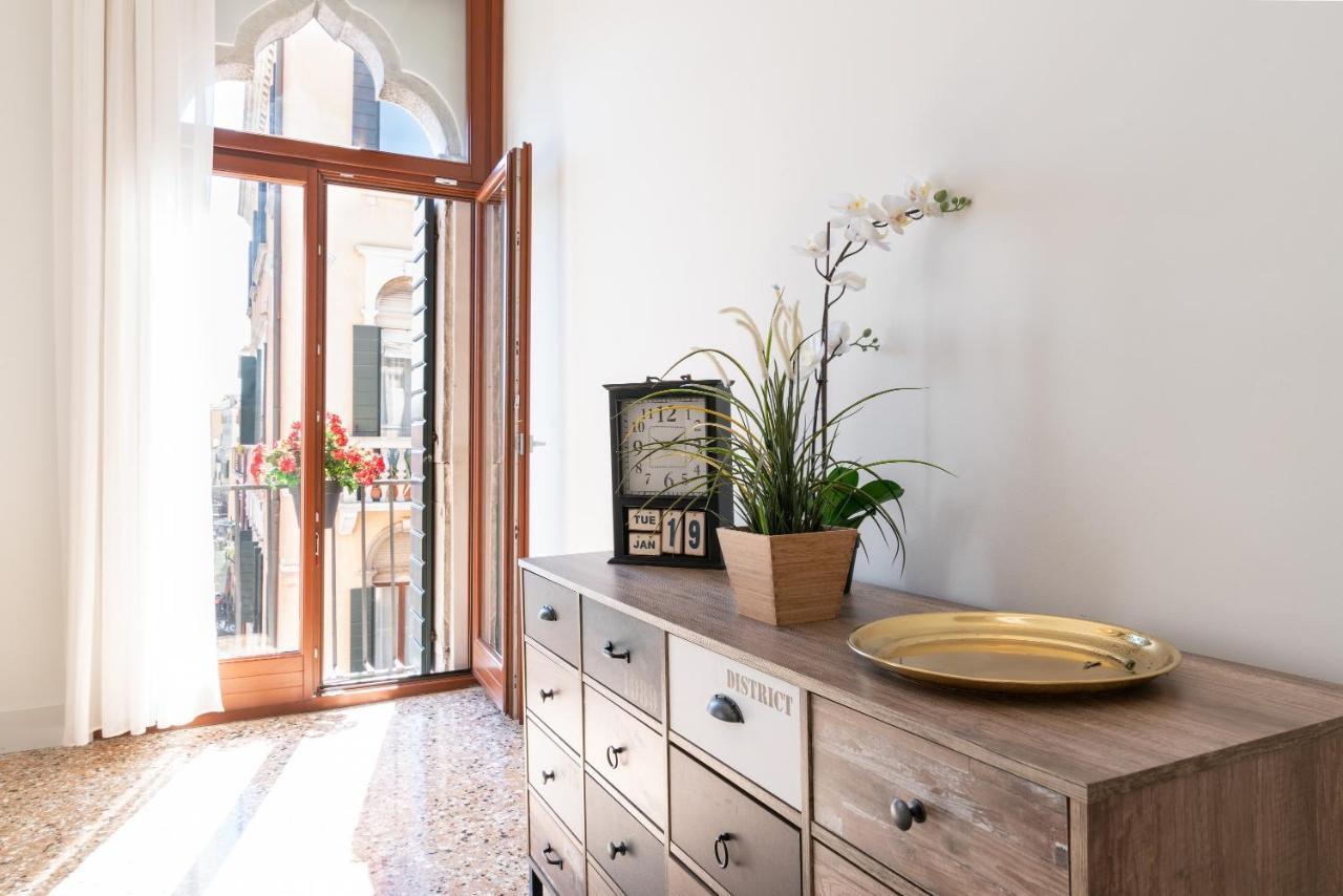 Casanova Deluxe Apartment By Wonderful Italy Venesia Bagian luar foto